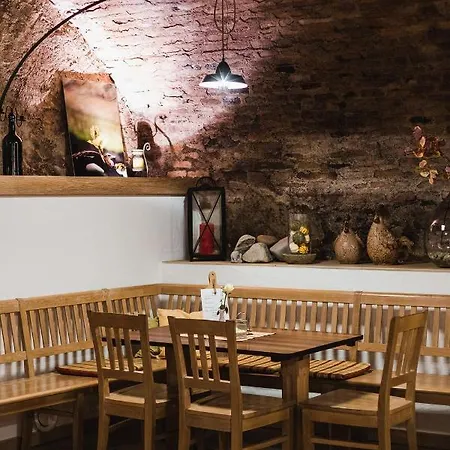 Weingut Ferdl Denk Guest house *